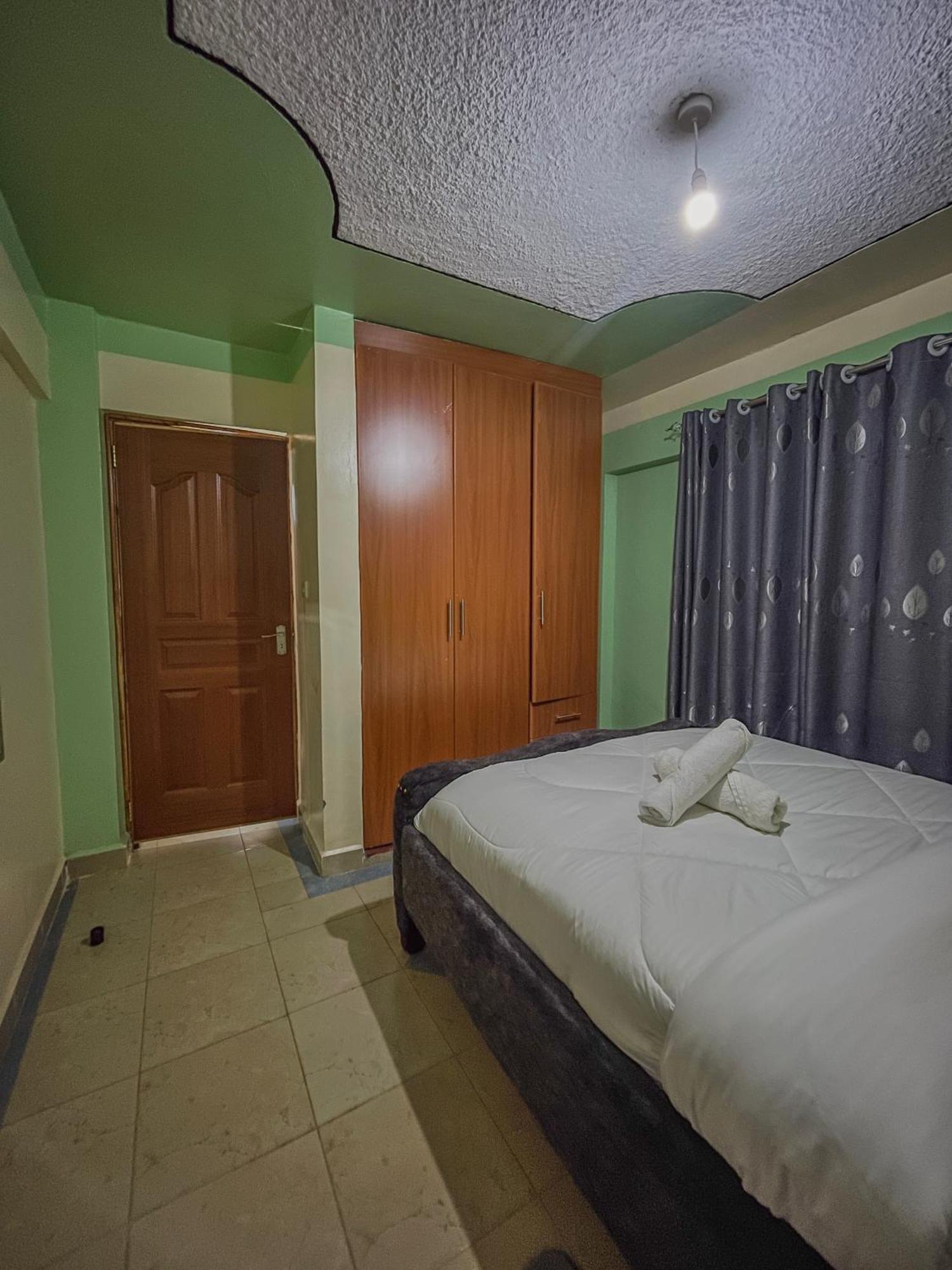 Cozy Modern Apartment With Stunning Views Nyeri Eksteriør bilde