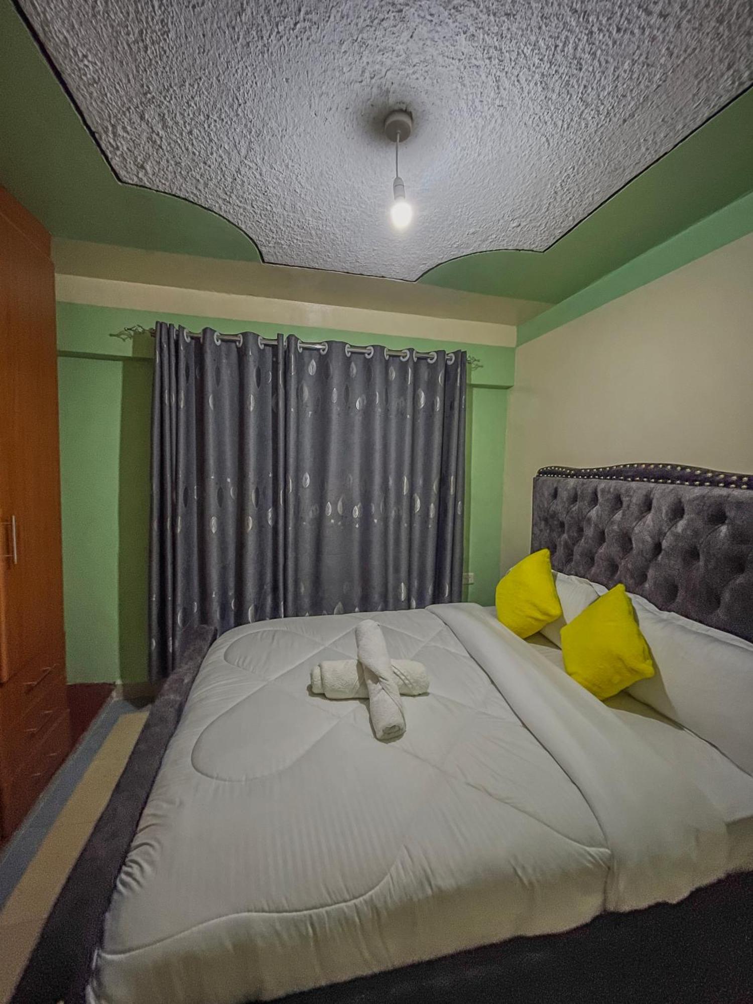 Cozy Modern Apartment With Stunning Views Nyeri Eksteriør bilde